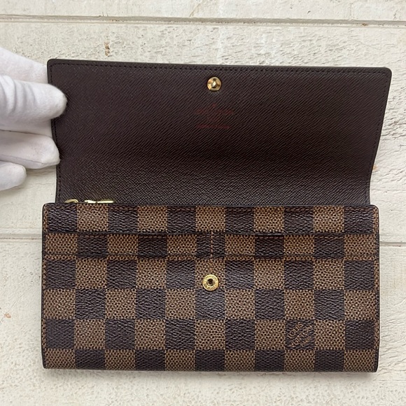 Louis Vuitton Damier Sarah Long Wallet - Picture 10 of 16